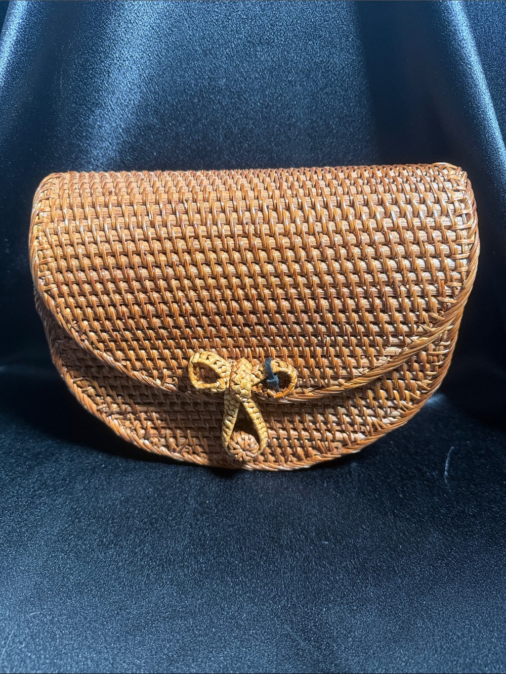 Woven Ratan Handbag-Crossbody